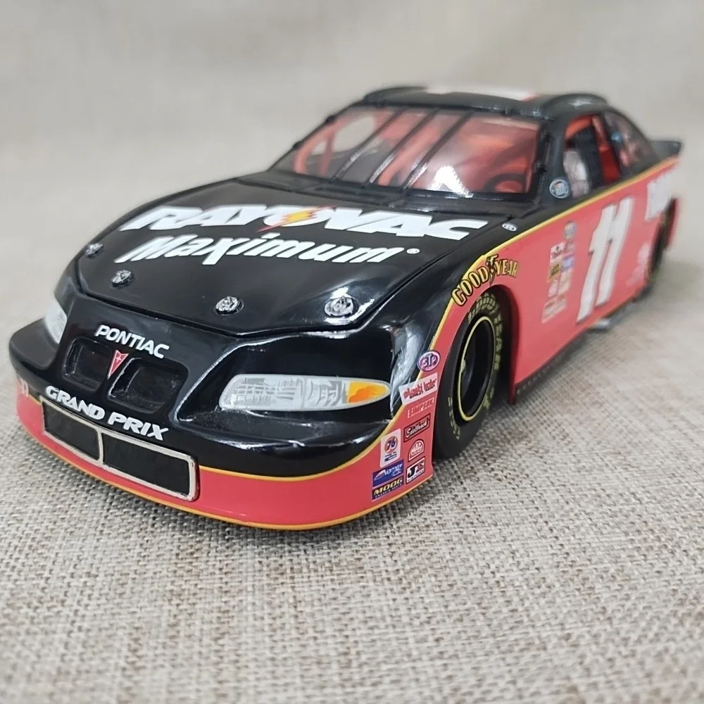 1:24 Action Diecast Jason Jarrett #11 Rayovac 2000 Pontiac Grand Prix Limited Ed
